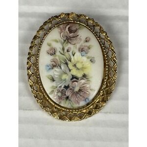 Vintage Hand Painted Gold Tone Porcelain Flower Floral Cameo Brooch Pin